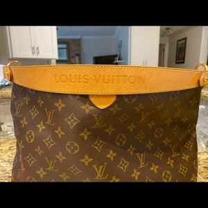 Authentic Louis Vuitton Delightful